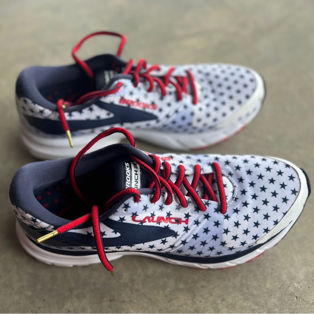 Brooks Launch Women 9 Red White Blue